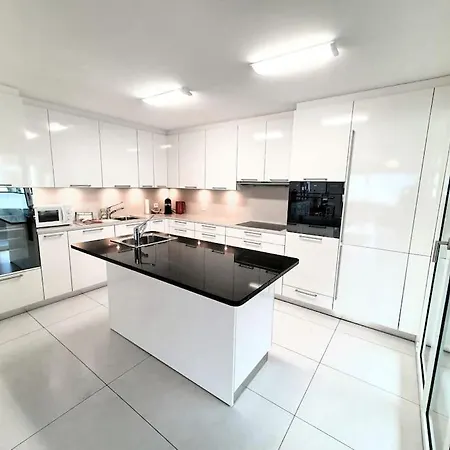 Apartment Lake View Penthouse Apt 701 Air-conditioned Locarno