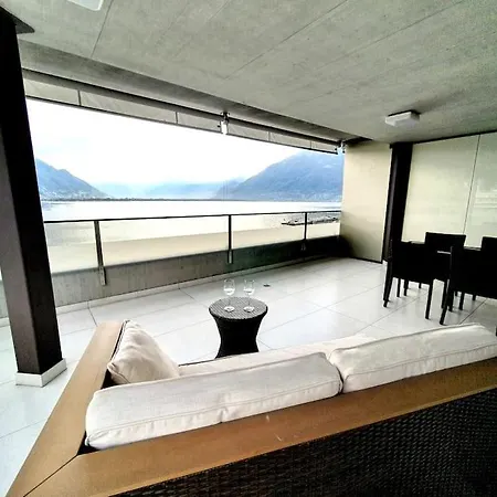 Apartment Lake View Penthouse Apt 701 Air-conditioned Locarno